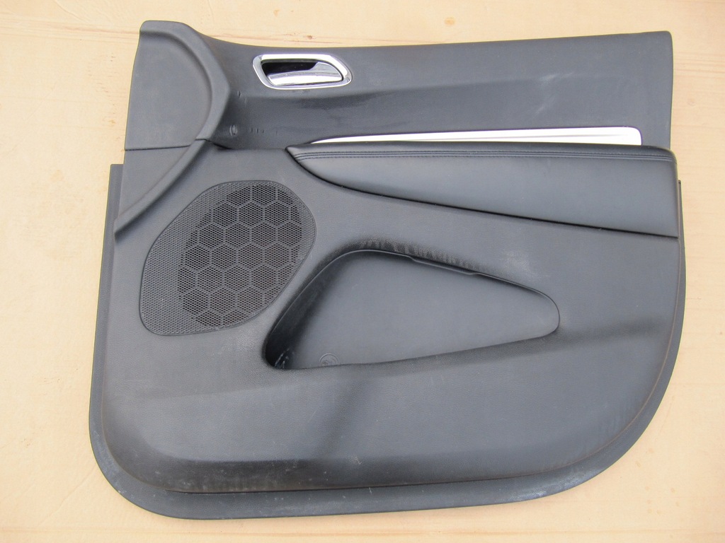 фото №9, Dodge durango iii 11 обшивка w дверь перед передние