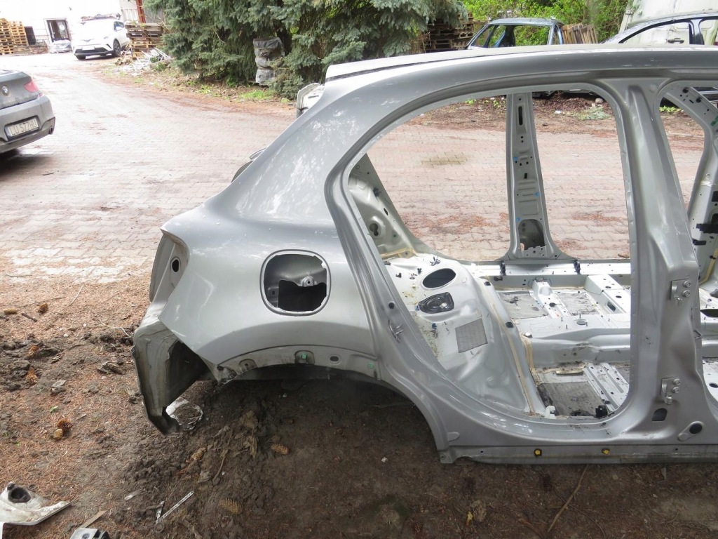 фото №1, Чверть крила правий задня 348 fiat 500x