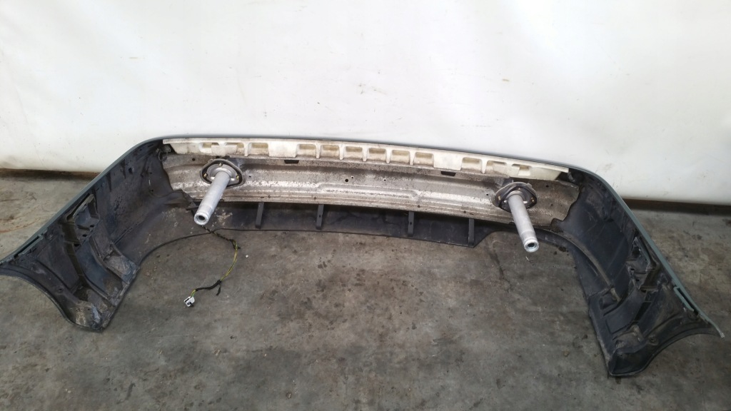 Бампер задний  pdc 356/6 sedan bmw e39 Недорого