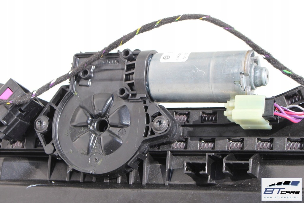 фото №13, Audi q5 крыша стеклянный solar панорама 80a877041 80a 877 041 люк solard