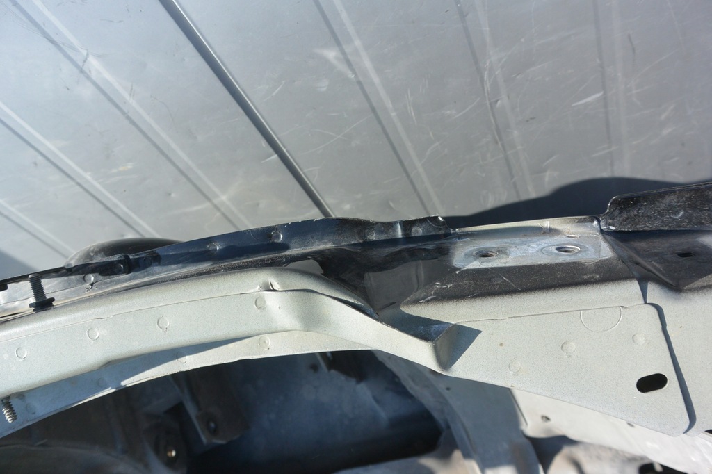 фото №9, Maserati quattroporte четверть правая перед чашка