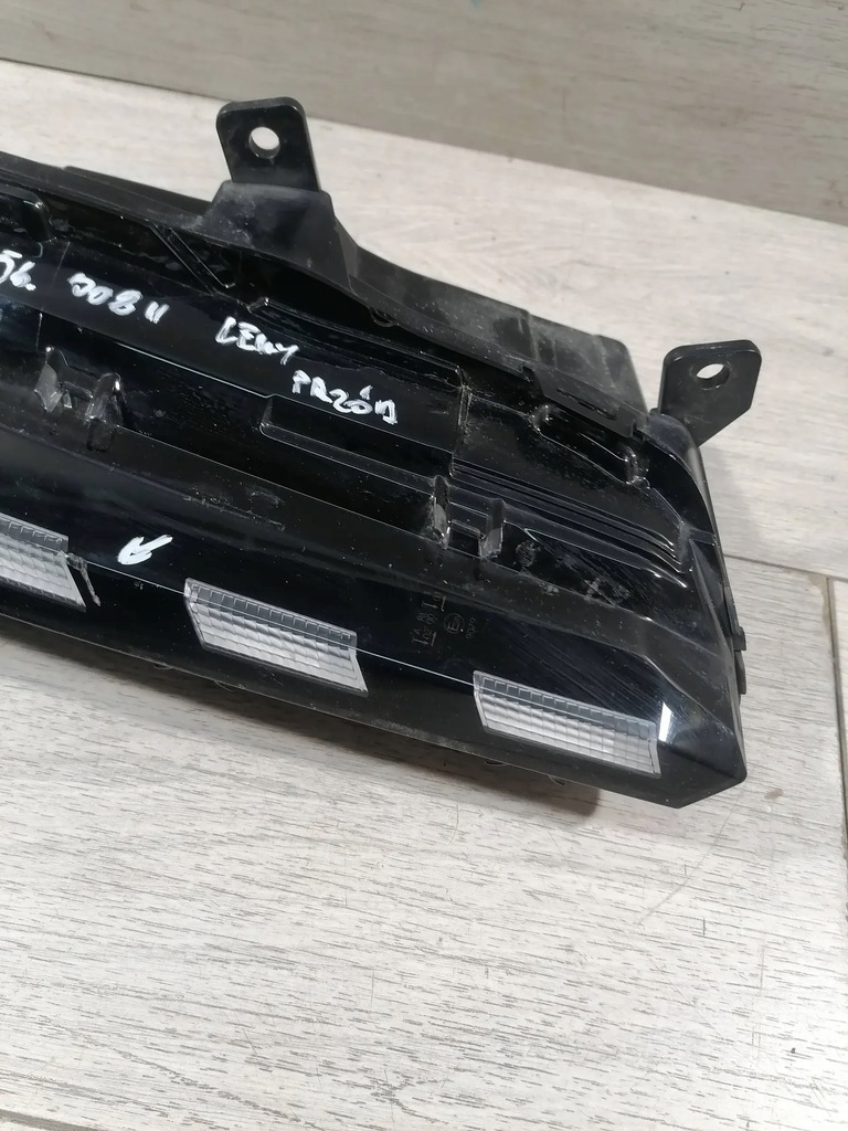 фото №7, Peugeot 308 ii противотуманная фара led левый перед 9835389680