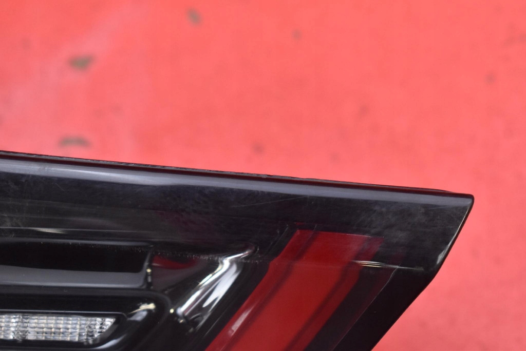 Лампа правая задний  задняя 1502089-00-c tesla model y 20- Киев