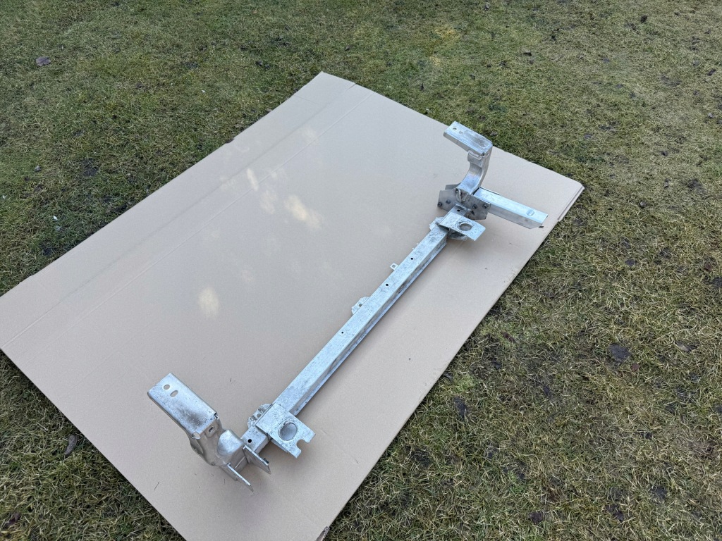 Балка під  радіатор mercedes b klasa 246 a klasa 176 gla cla 2011 - 2018 . Недорого