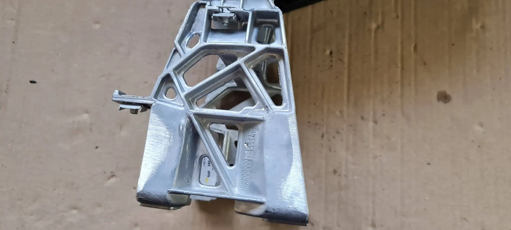 фото №7, S3 8v sedan a3 подлокотник кожа кожаный белый nić 8v0864283