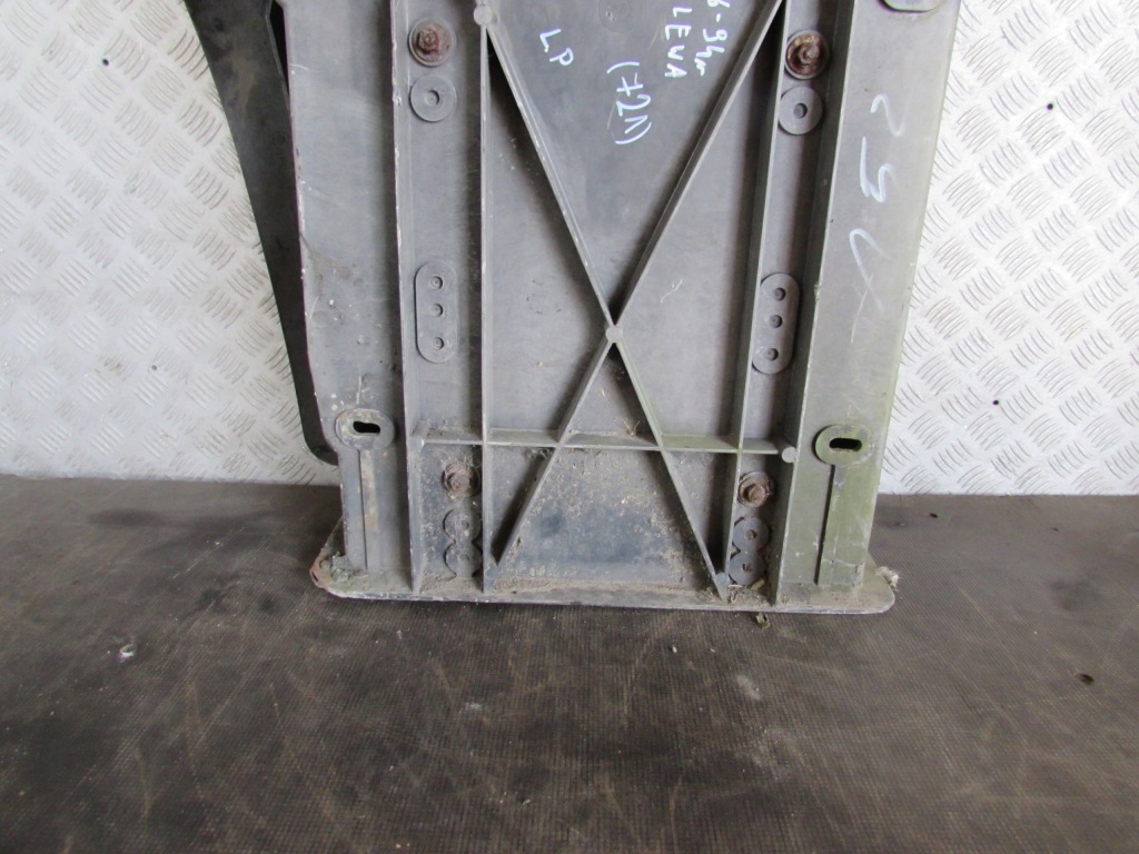 Пороги корпус ступени левый перед 81615100129 man f90 86-94 r. Киев