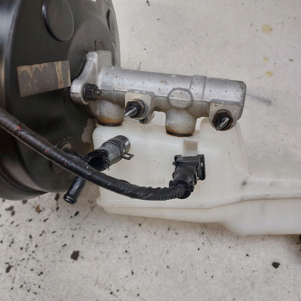 фото №11, Hyundai ix35 1.7crdi 2013 усилитель тормозов тормозные 58500-2s870 59110-2s950 nowe