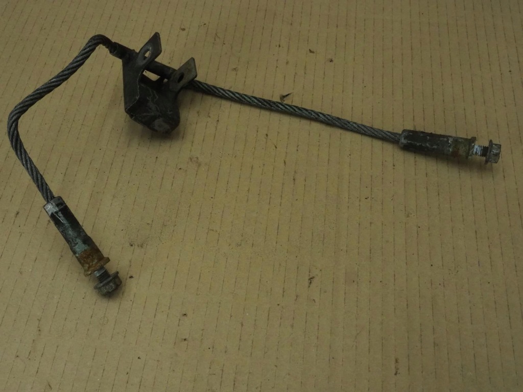 Porsche boxster 986 987 трос подрамник балка задний  98633118101 Недорого