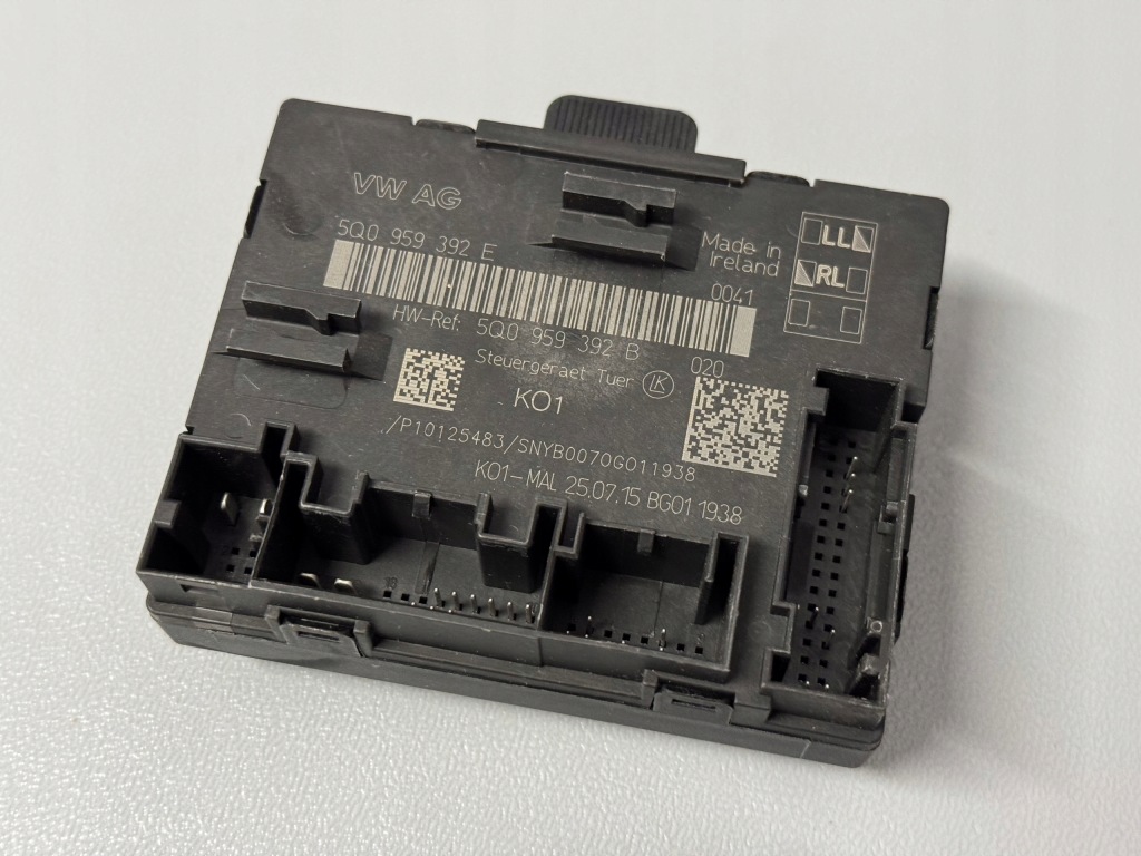 фото №1, Модуль блок керування двері оригінал audi vw 5q0959392b 5q0959392e