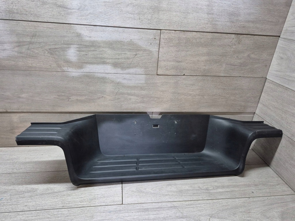 Купити 12686. hilux vii підніжка бампер задній 52159-0k301