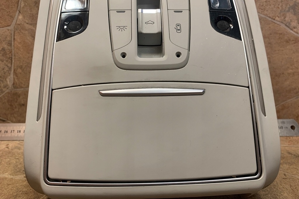 фото №13, Освещение внутреннее audi a8 4h_ 4h0951177 3.0l дизель 190kw 2015