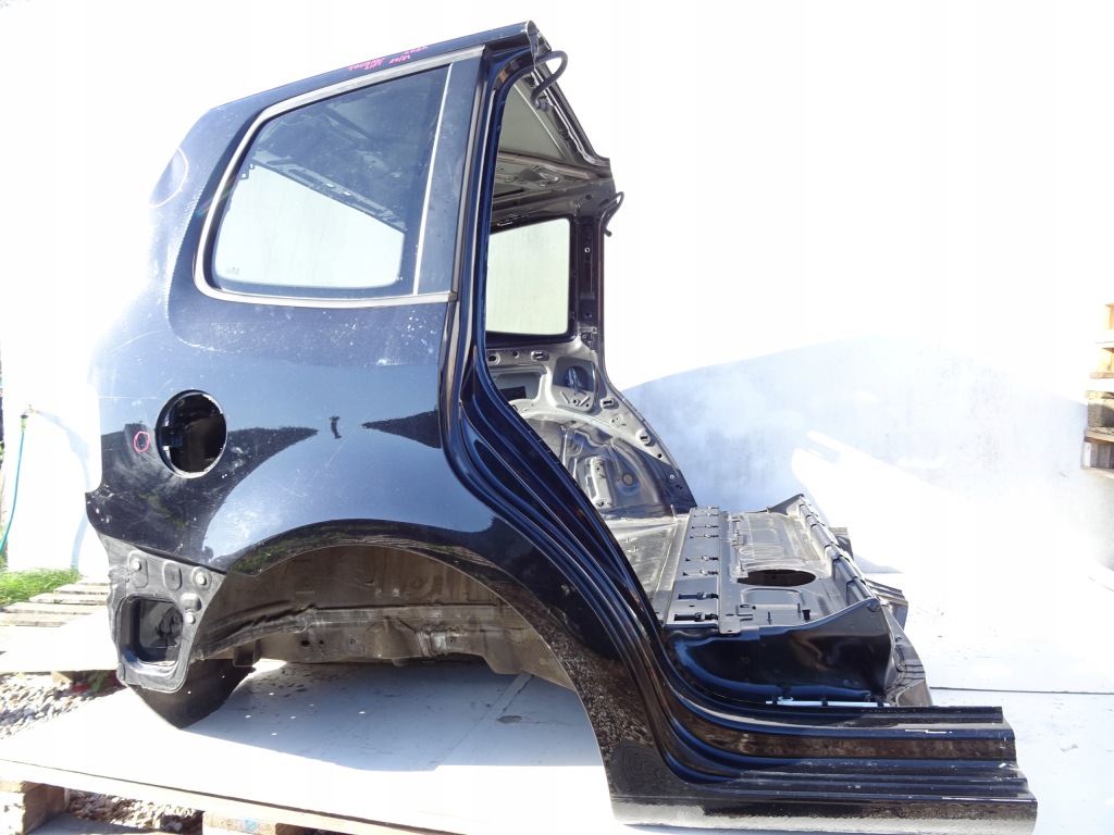 фото №1, Vw touran lift 2014r lc9x крыло четверть задняя правая стекло 2003-2015