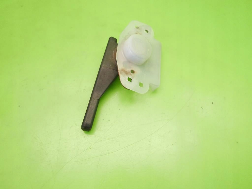 фото №1, Ручка крышка заливной топлива nissan almera tino 00-