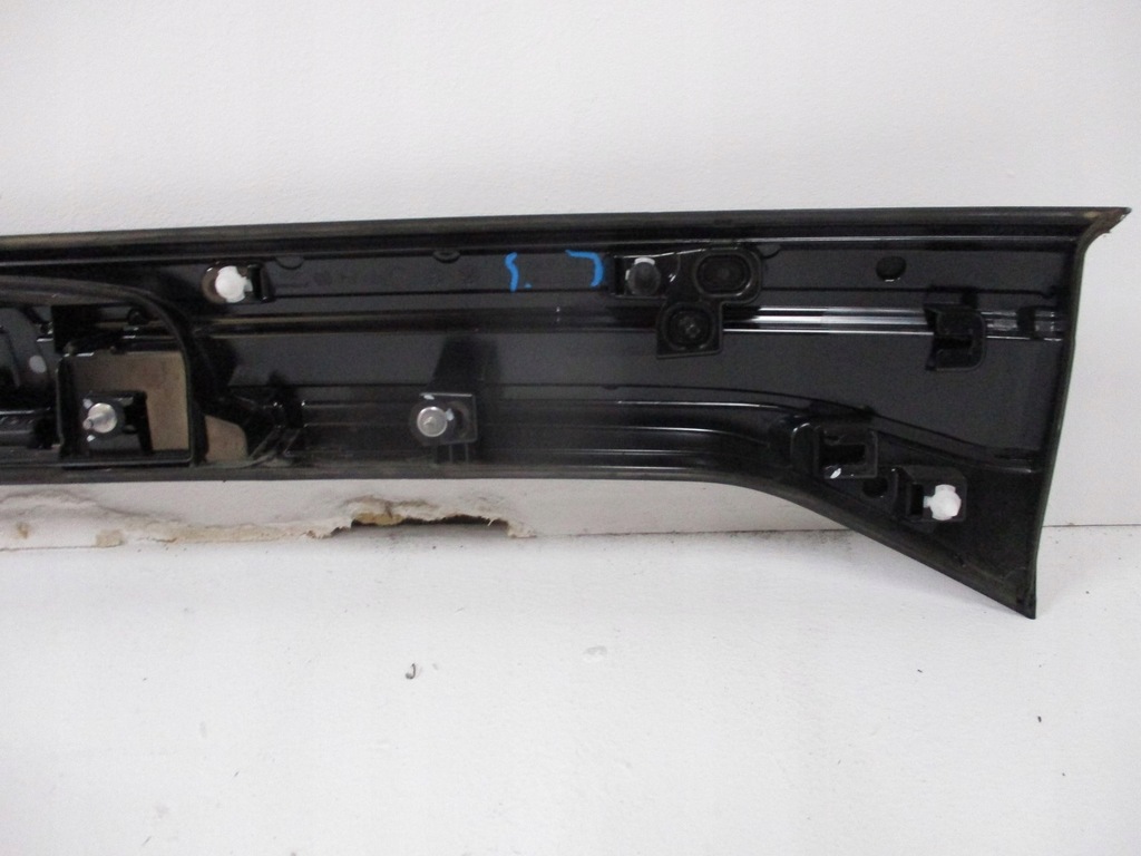 фото №6, Накладка крышки vw t-cross 2gm 19r 2gm827577e