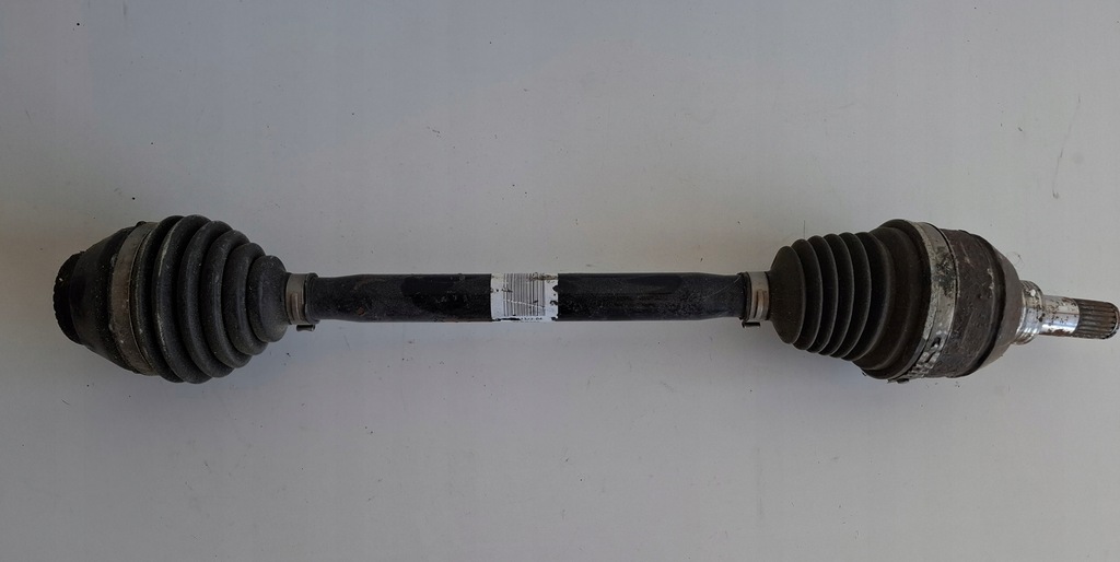 фото №1, Привідний вал передня права bmw i8 i12 xdrive 8611322