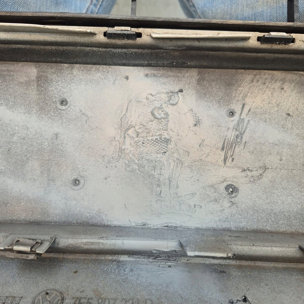 фото №14, Vw t6 multivan 7e0 15- бампер перед передній решітка радіатора 7e5807221d