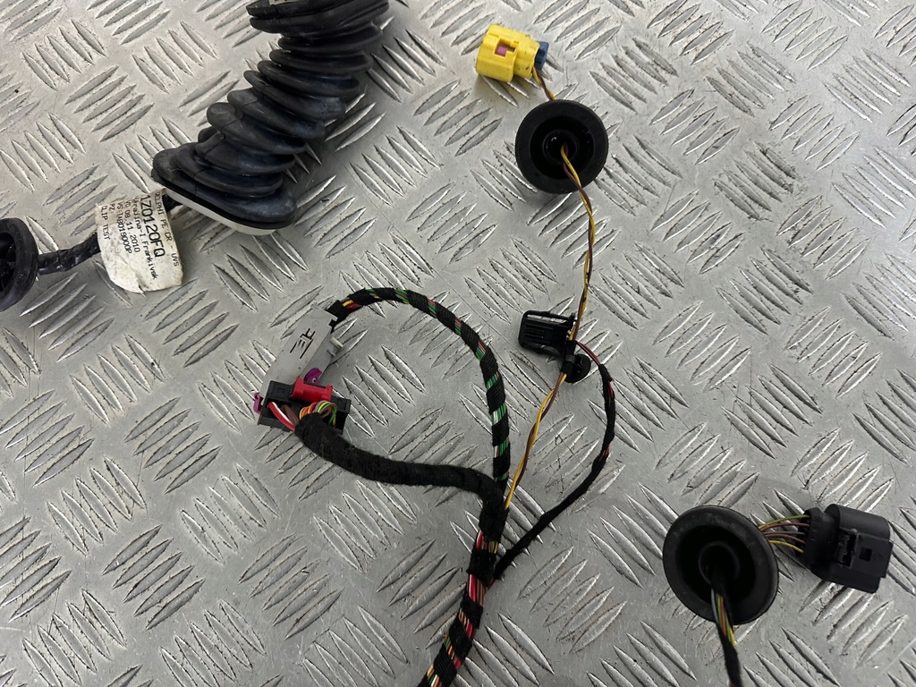 фото №13, Skoda octavia ii жгут дверь левый перед 1z0120fq