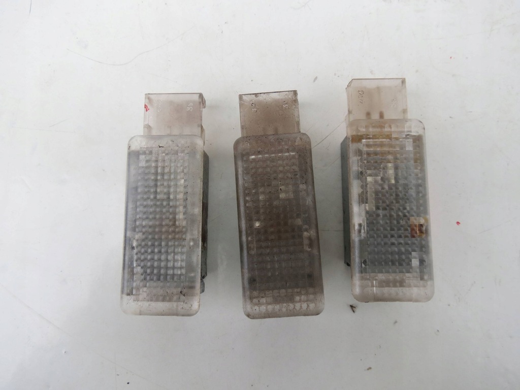 фото №1, Фонари освещение салона porsche cayenne 4.5 v8 7l0947415