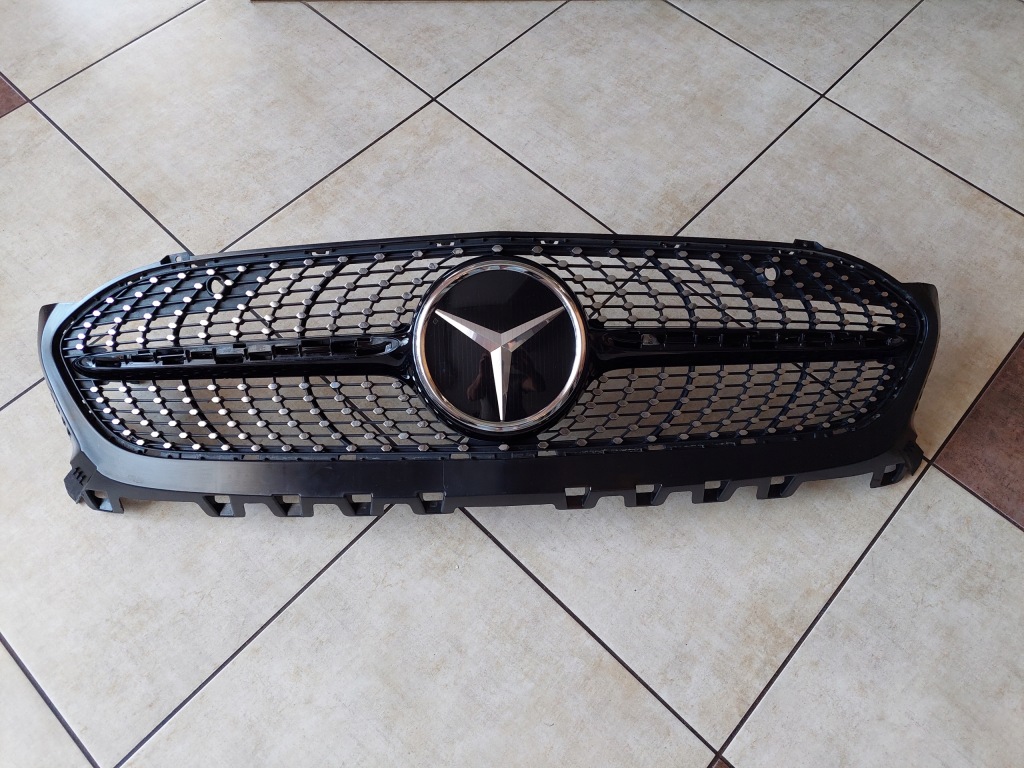 фото №1, Решітка радіатора - решітка радіатора - diamond - mercedes b klasa w247 - amg