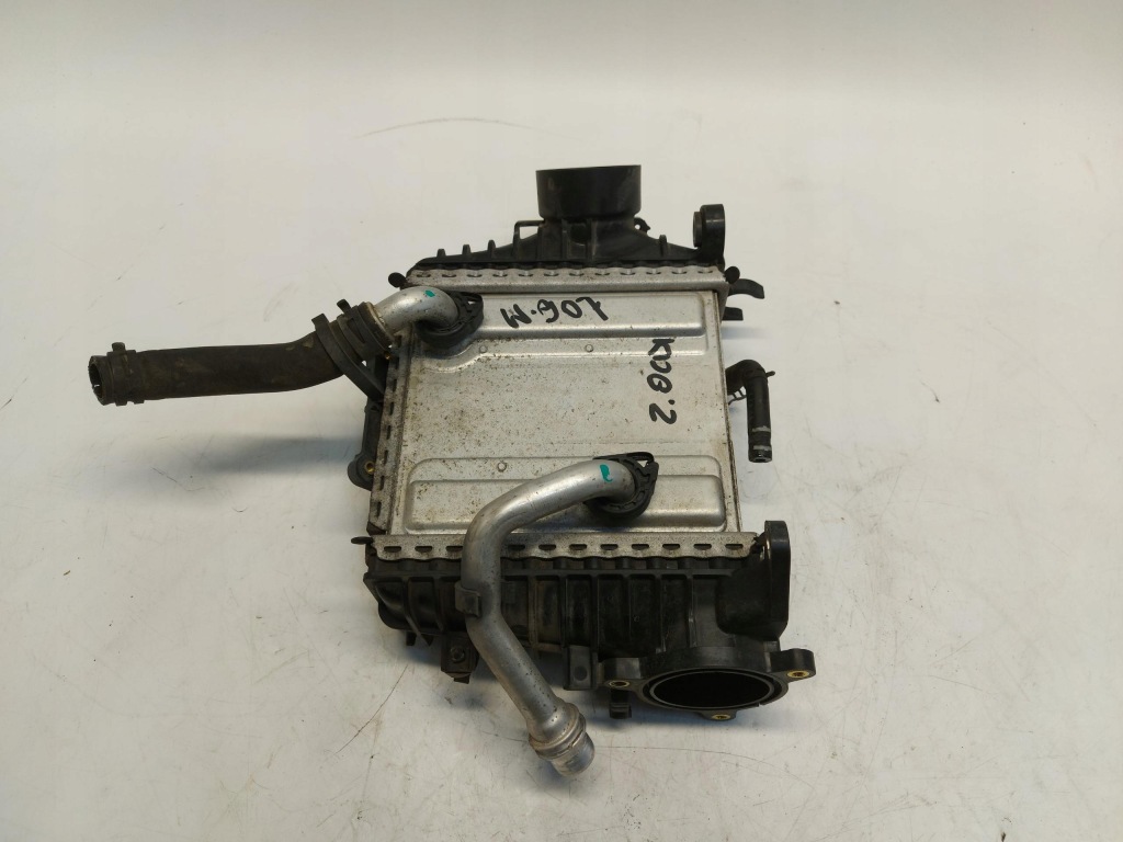 Купити Mercedes sprinter w907 2.0 cdi радіатор інтеркулер a6540103104