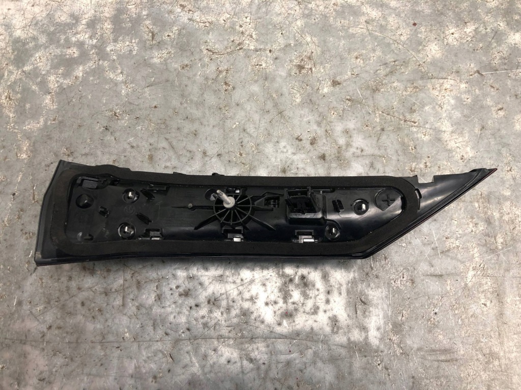 Фара led правый задний  w крышке  bmw x1 u11 h8946535609 с Разборки