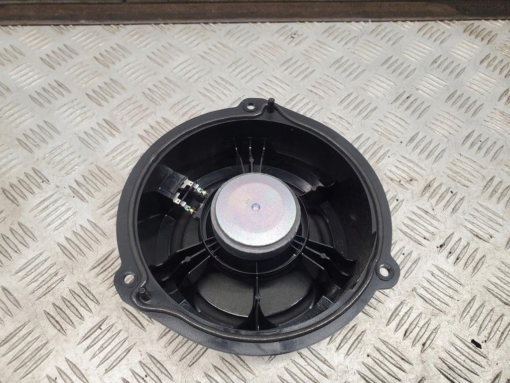 фото №5, Audi q8 2021 задняя сторона правая динамик дверь задних