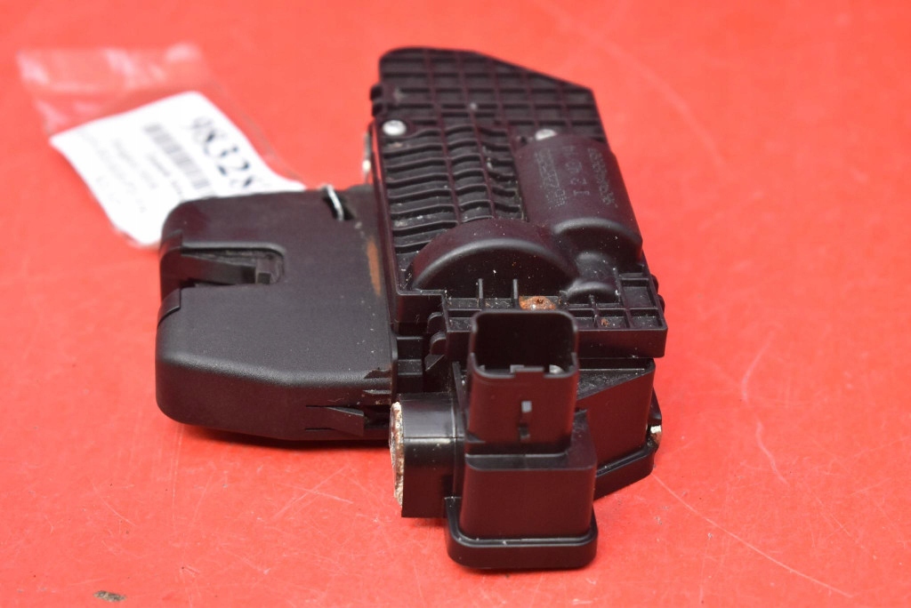 фото №6, Замок крышки задняя багажника 9151487499 peugeot 3008 1 i lift 13-16