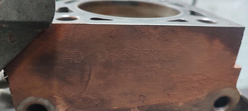 фото №9, Блок dół двигуна bad vw golf iv 1,6 fsi