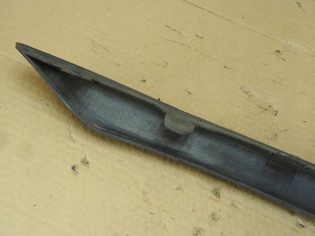 Молдинг накладка-спойлер правый перед opel tigara ii b 93162185 Оригинал