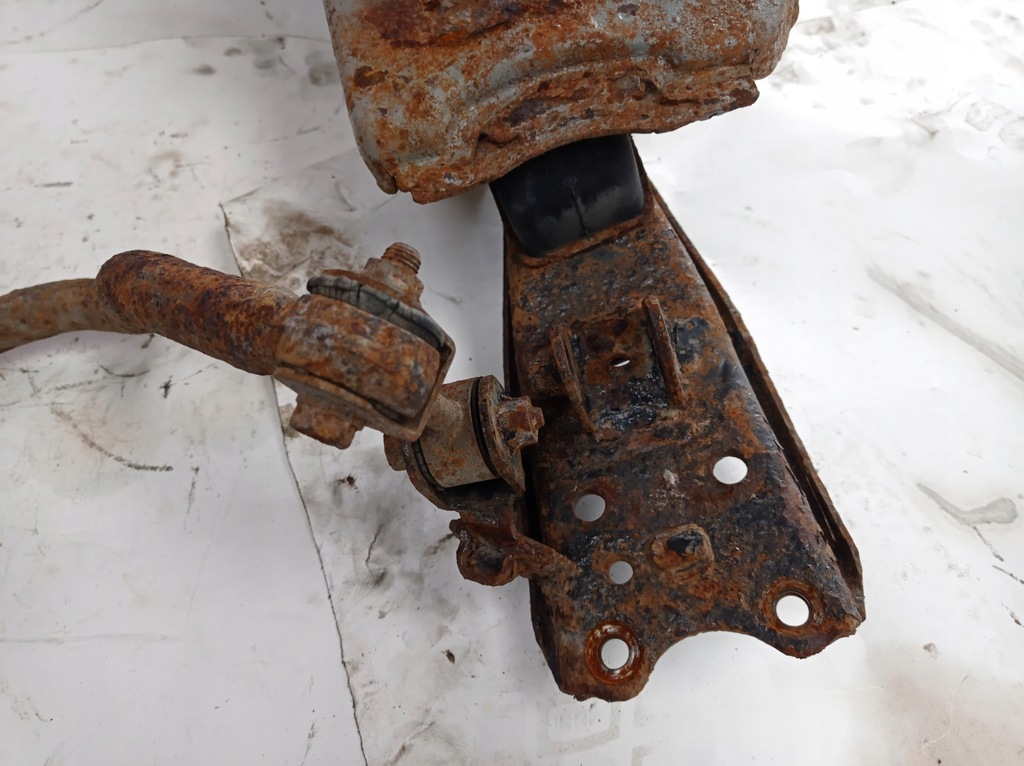 фото №6, Подрамник подрамник подвеска hiace iv 1996 2.4d 2l