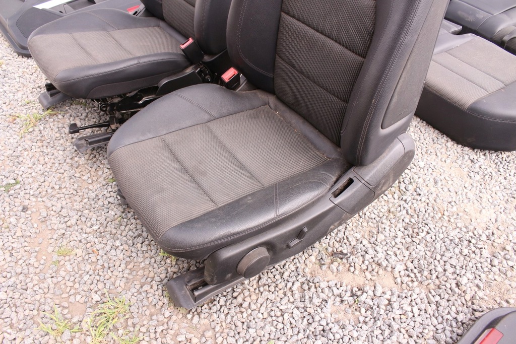 фото №7, Сиденья заднее сиденье обшивки pół кожа mercedes glk x204 europa