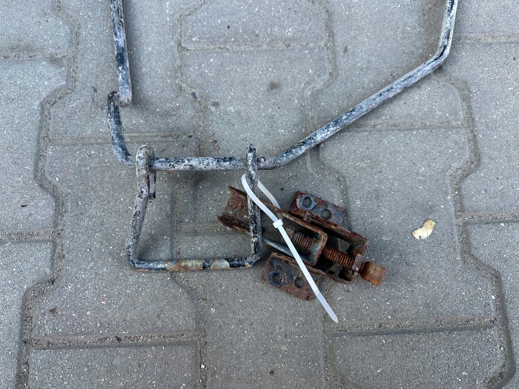 фото №6, Renault kangoo ii iii кронштейн корзина колеса запасного