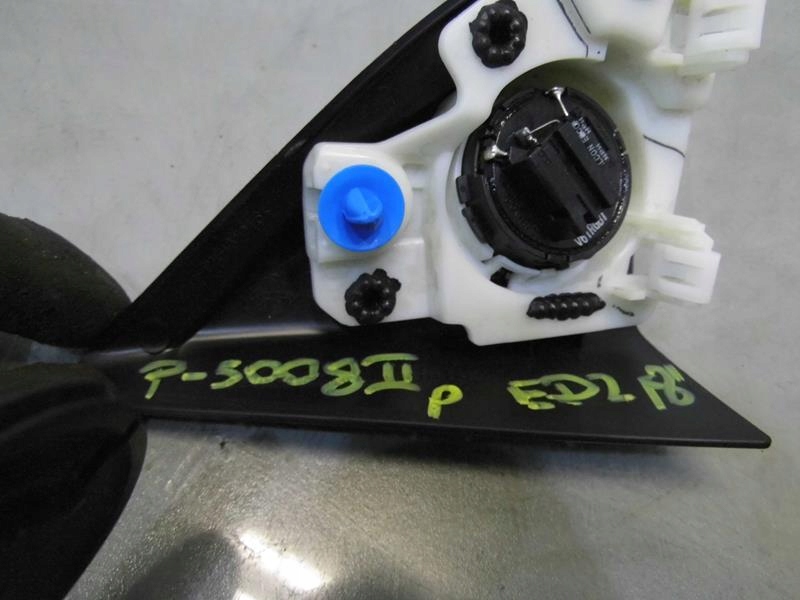 фото №3, Трикутник захист дзеркало права peugeot 5008 ii