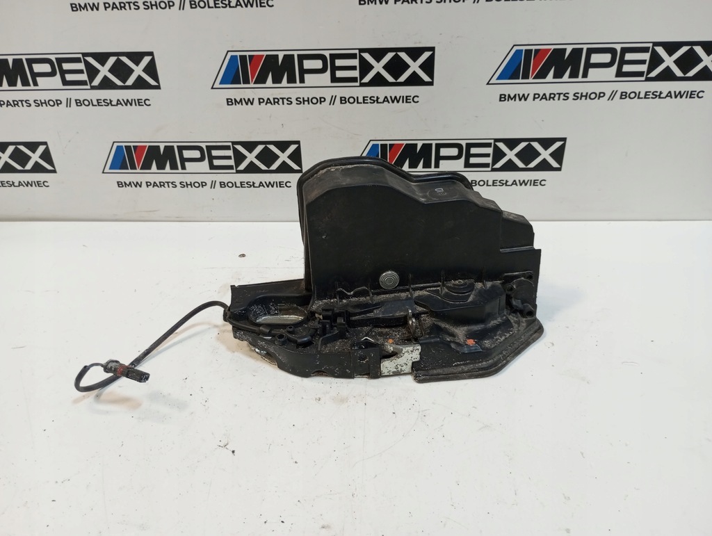 фото №1, Bmw 7 f01 f02 08-16r замок доводчик двері задня лівий 7185687