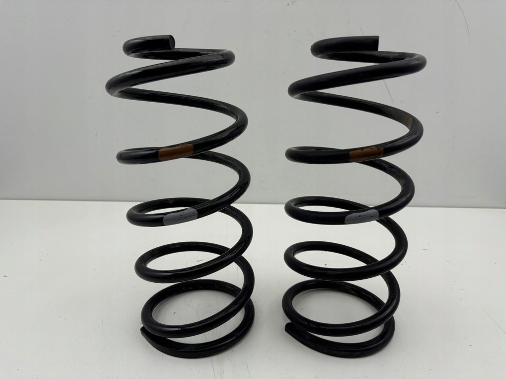 фото №1, Toyota land cruiser пружини підвіска задня задні оригінальний номер