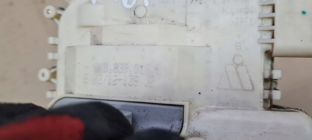 фото №6, Q5 8r замок дверь правый задняя 6 pin 8k0839016c a4 b8 a5 8t