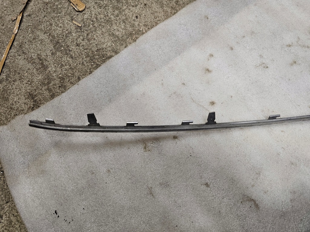 фото №15, Volkswagen touareg ii lift молдинг хром решётки бампера перед 7p6853101b