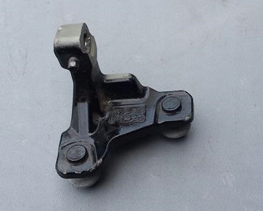 фото №1, Петля двері лівий перед dół mercedes e 213 w213