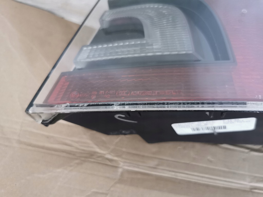 фото №5, Лампа задня права tesla s