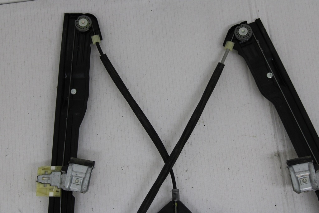 фото №5, Volkswagen vw caddy iii lift iv 2015r- подъемник стекло правый перед