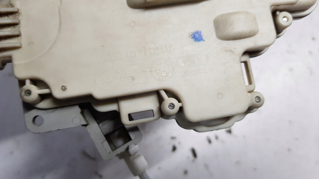 фото №11, Замок двері правий задня audi a4 b7 8e0039016
