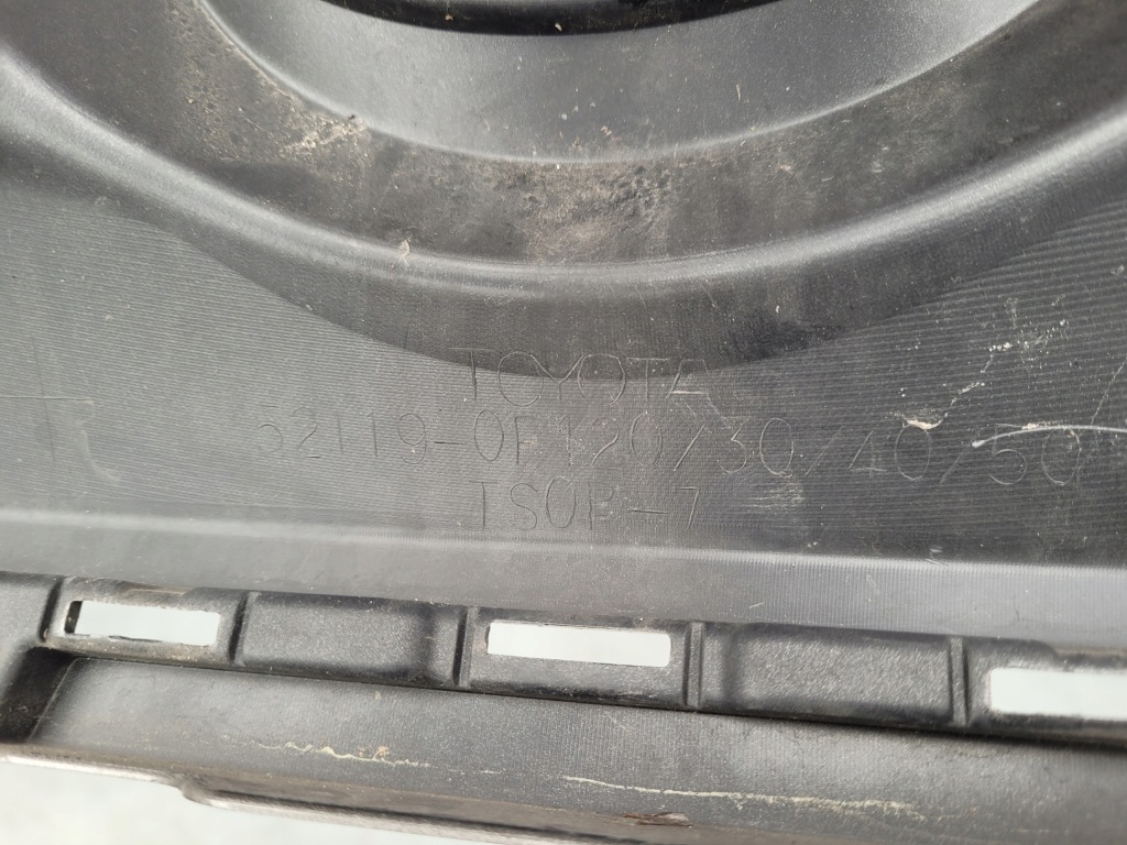 Toyota verso рестайлінг  13-18 2013-2018 бампер перед передній Оригінал