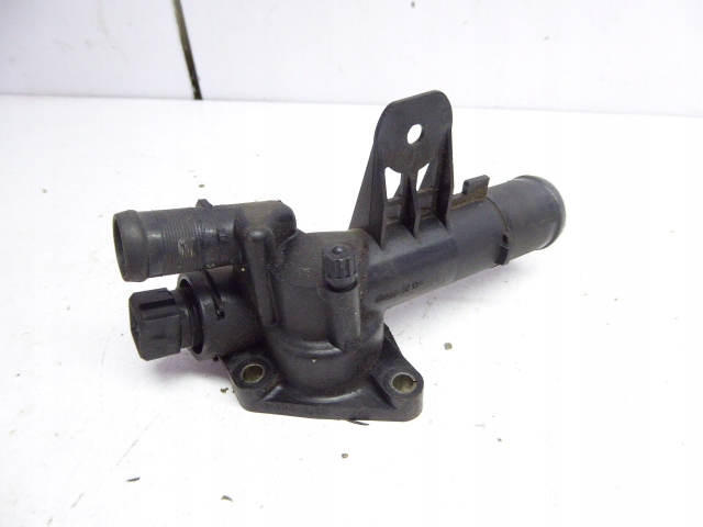 фото №3, Scenic ii корпус термостата 1.5 dci