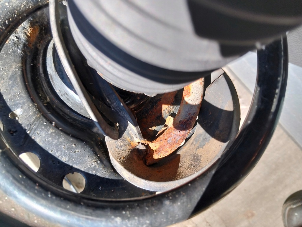 фото №4, Амортизатор лівий поворотний кулак ліва land rover evoque 2.0 gj32-18k001-aa