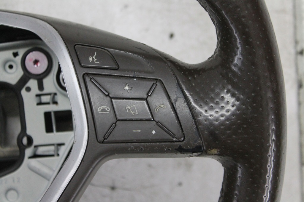 фото №7, Повітропровід шкіра коричнева multi mercedes w207 w212