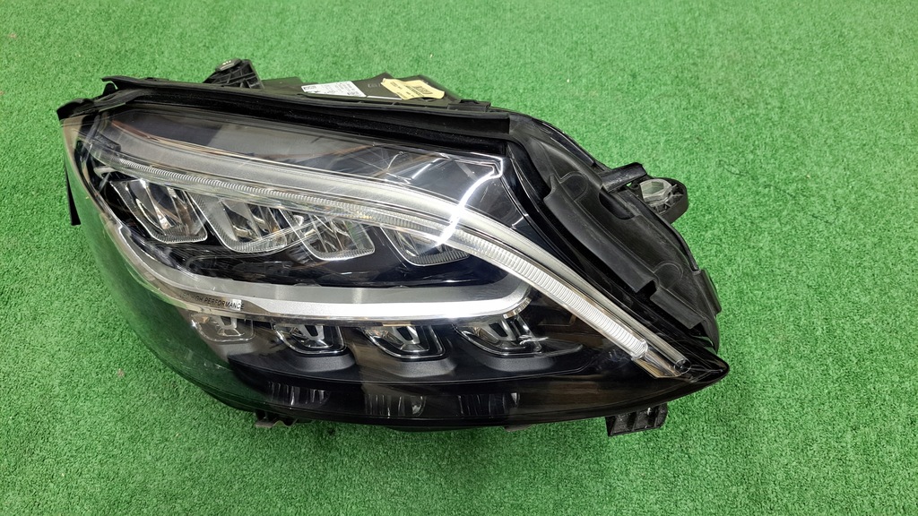 фото №1, Mercedes c-klasa w205 lift full led лампа передняя