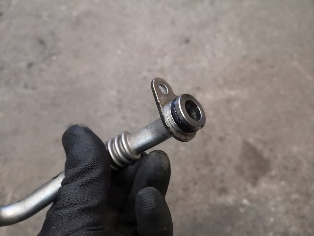 фото №6, Audi a3 8v 2.0 tdi трубка шланг egr 04l145735e