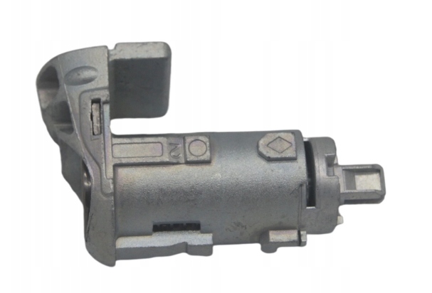 фото №2, Вкладка дверь левых renault master iii 2010-2020 2 ключи