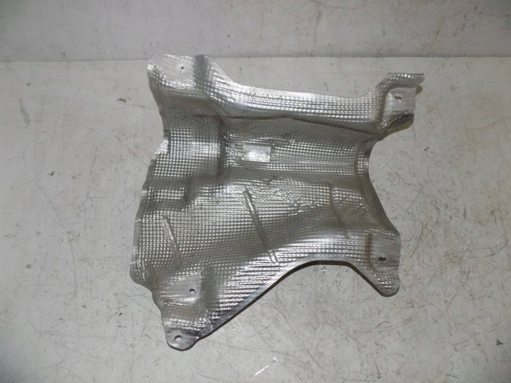 Купить Volvo xc90 ii защита тепловая бака топлива 32325572