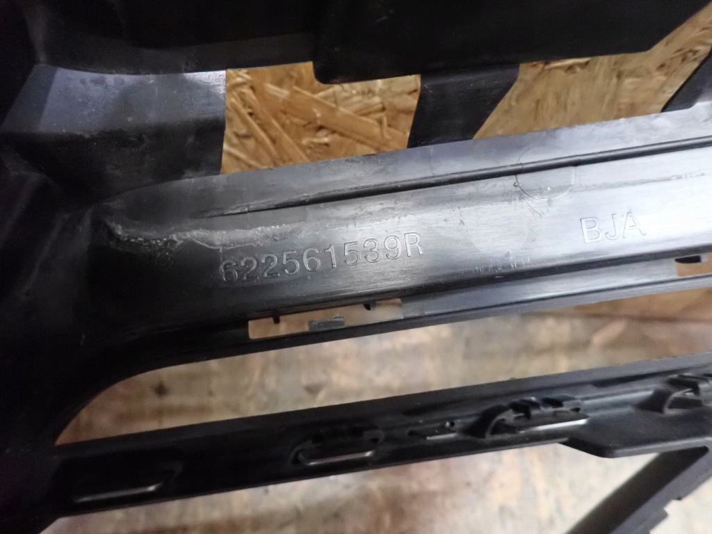 фото №3, Решітка радіатора решітка радіатора renault clio 5 v b7 2019-2024r 622561539r